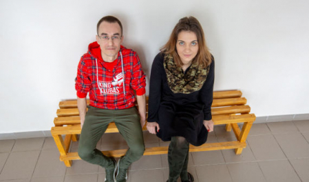 Moksleiviai apie skaudžiausias savo patirtis filme „JIE. Paaugliai be grimo“