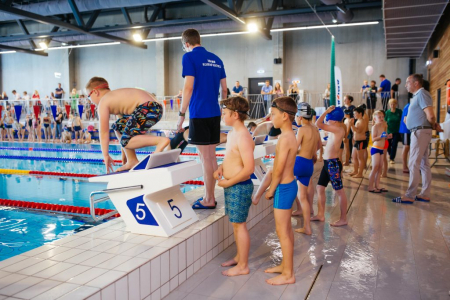 Kilnaus projekto dėka plaukti išmoko beveik 2500 Vilniaus antrokų