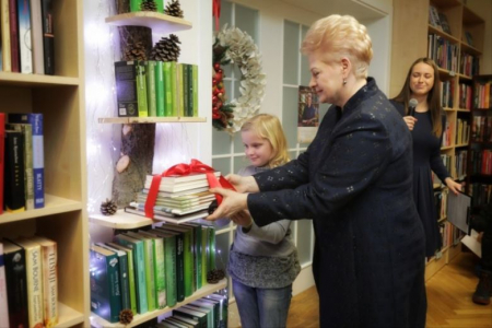 Prezidentė davė startą devintosioms „Knygų Kalėdoms“