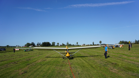 Uždarytas Broniaus Oškinio vaikų aviacijos akademijos skraidymo sezonas